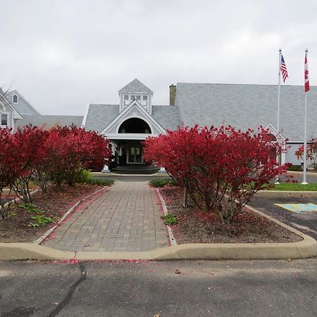 Riverside Resort And Conference Centre French Village Exterior photo