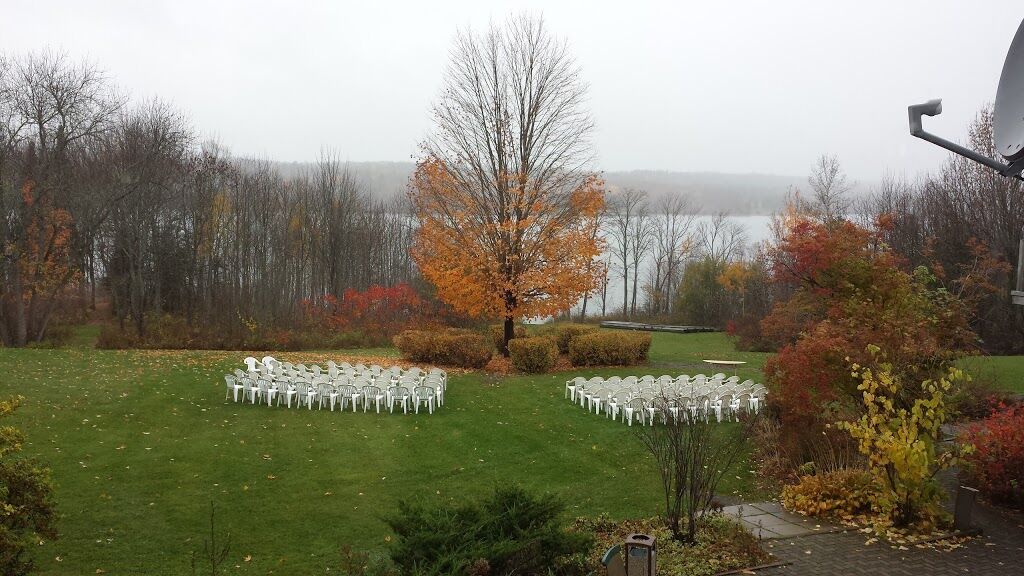 Riverside Resort And Conference Centre French Village Exterior photo